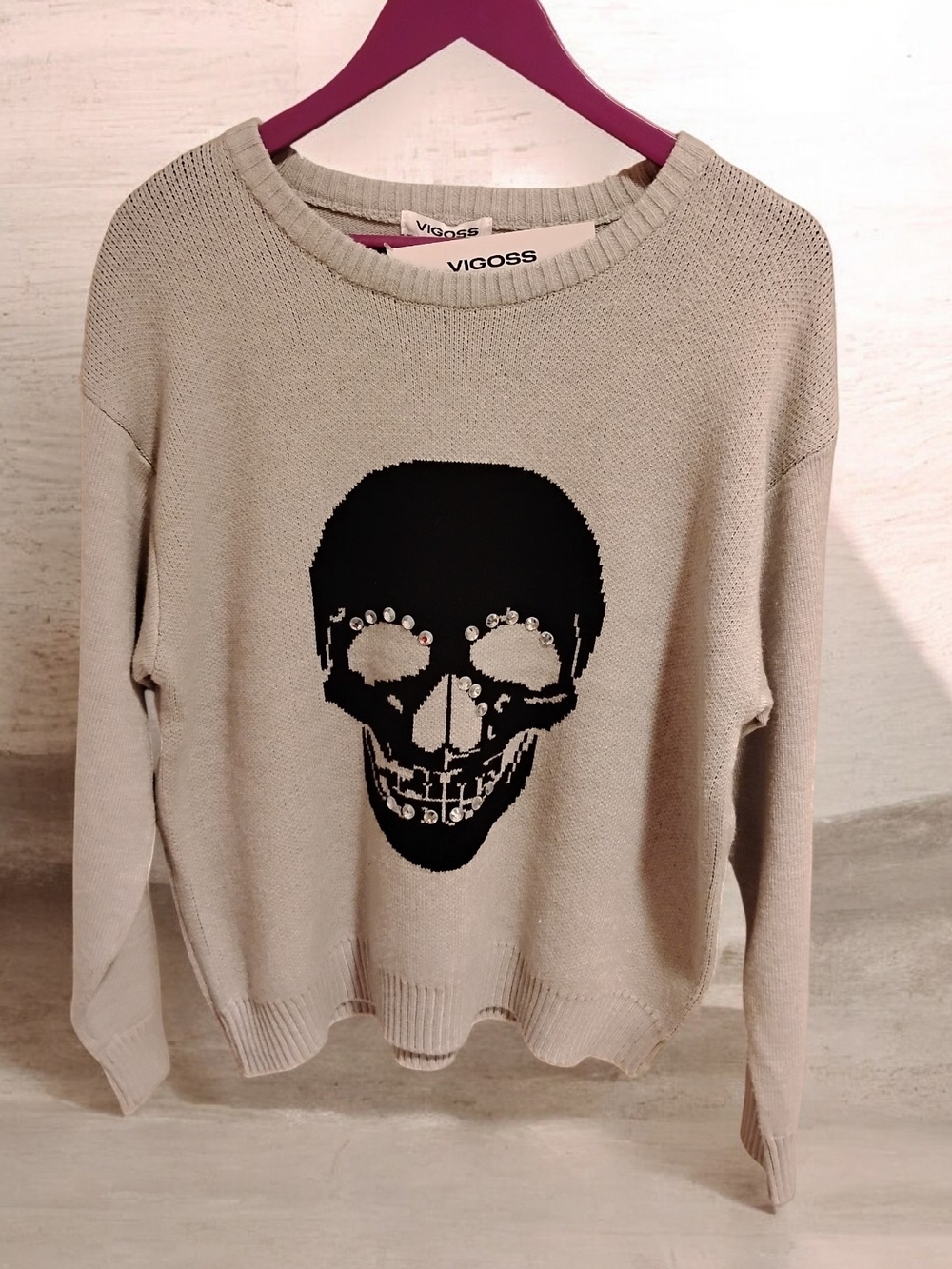 Vigoss Pale grey Sweater with Studded Skull Graphic Design.